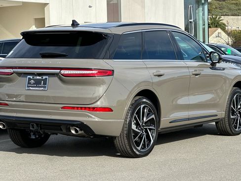 New 2025 Lincoln Corsair Grand Touring w/ Equipment Group 302A AWD/4WD image 3