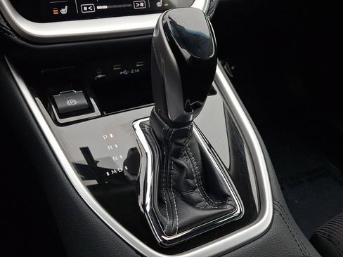 Used 2022 Subaru Legacy Premium image 16