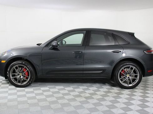 Certified 2025 Porsche Macan S image 2