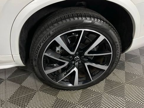 Certified 2023 Volvo XC90 B6 Plus w/ Protection Package Premier AWD/4WD image 40
