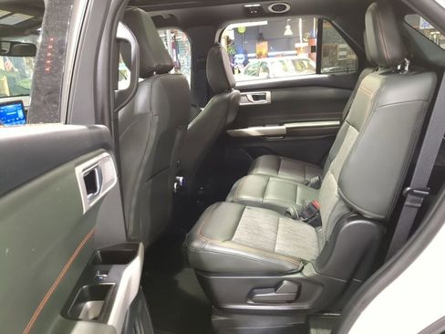 Used 2023 Ford Explorer Timberline w/ Timberline Technology Package AWD/4WD image 14
