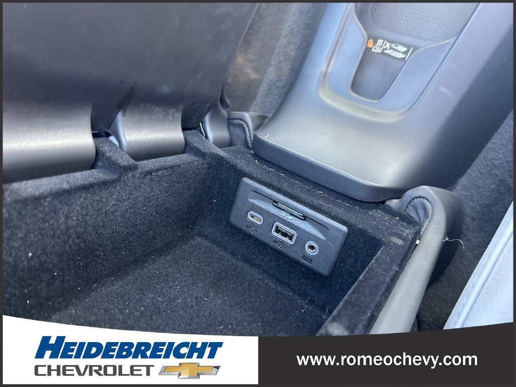 Used 2023 Chevrolet Corvette Z06 w/ Stealth Interior Trim Package RWD image 30