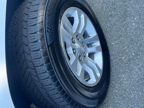 Used 2017 Chevrolet Tahoe LT AWD/4WD image 12