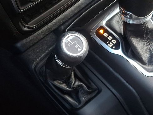 Used 2022 Jeep Wrangler Unlimited Sport image 26