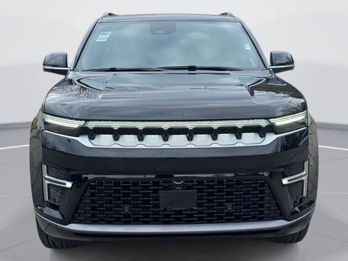 New 2026 Jeep Grand Wagoneer 2WD image 2