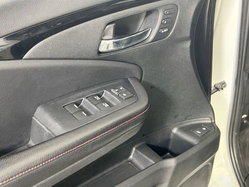 Used 2021 Honda Pilot Black Edition image 18