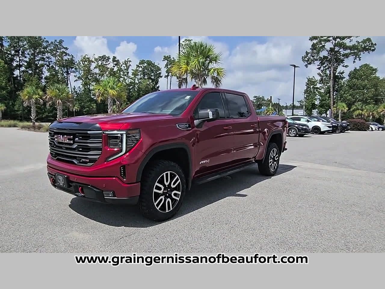 Used 2025 GMC Sierra 1500 AT4 w/ AT4 Premium Package AWD/4WD image 38