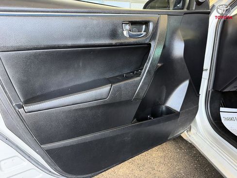 Used 2015 Toyota Corolla S FWD image 23