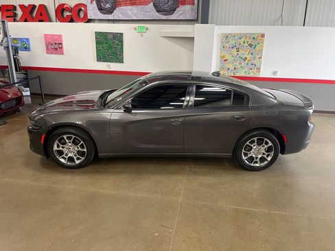 Used 2016 Dodge Charger SXT w/ AWD Plus Group image 41