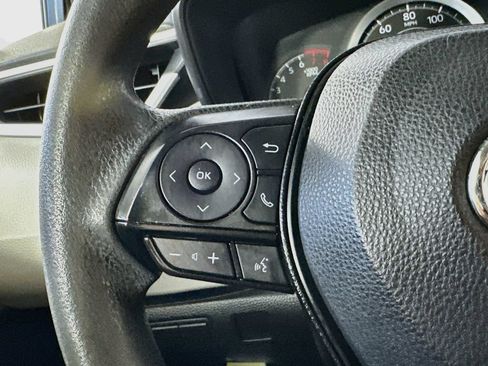 Used 2020 Toyota Corolla LE FWD image 25