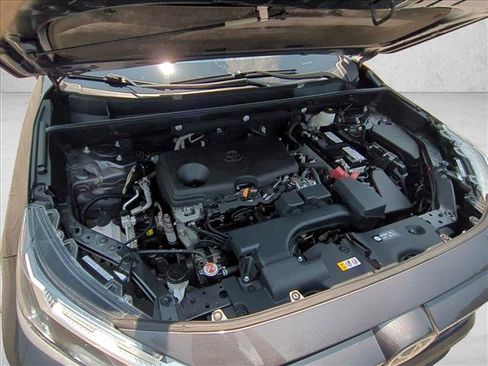 Used 2024 Toyota RAV4 XLE FWD image 22