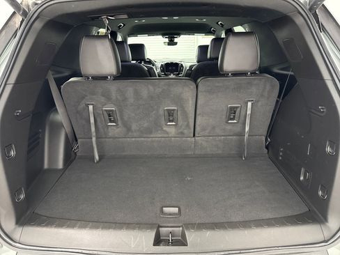 Used 2023 Chevrolet Traverse LT w/ LT Premium Package image 24