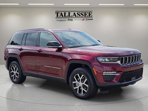 New 2025 Jeep Grand Cherokee Limited w/ Luxury Tech Group II image 5