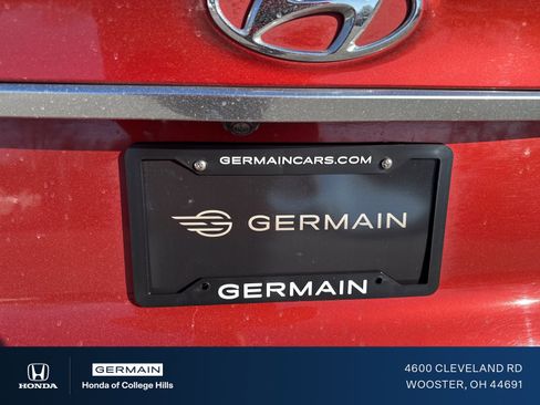 Used 2020 Hyundai Santa Fe SEL w/ Convenience Package image 8