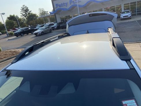 Used 2024 Subaru Outback Premium AWD/4WD image 33