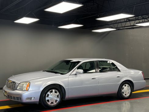 Used 2005 Cadillac De Ville Sedan image 1