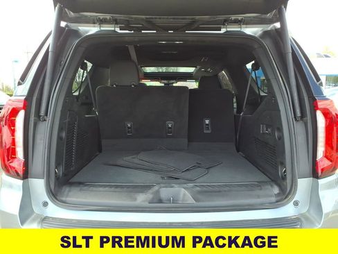 Certified 2023 GMC Yukon XL SLT w/ SLT Premium Package AWD/4WD image 8