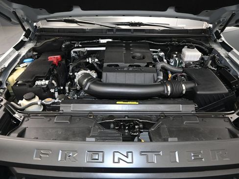 Used 2023 Nissan Frontier PRO-4X w/ Tow Package AWD/4WD image 27