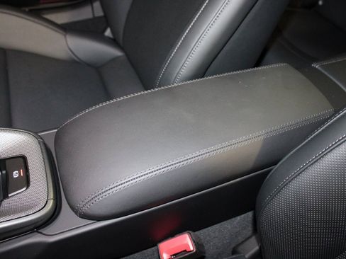 Used 2024 Porsche 911 Carrera S w/ Premium Package image 33