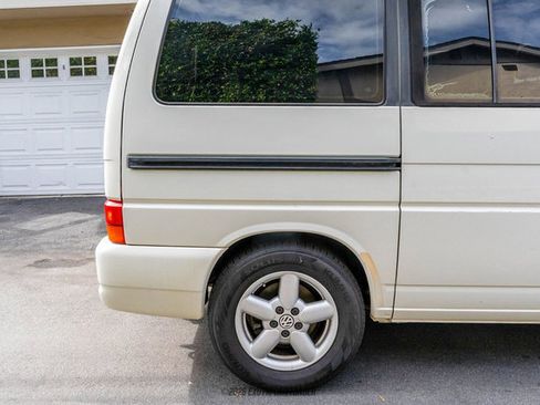 Used 2003 Volkswagen Eurovan MV image 10