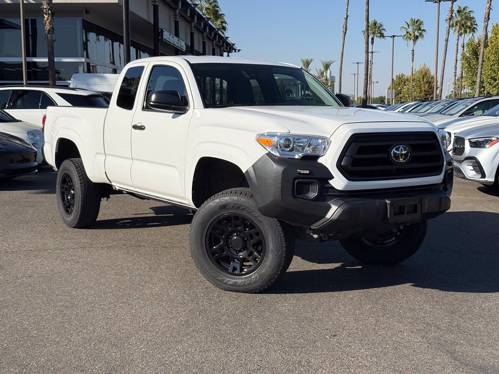 Used 2022 Toyota Tacoma SR AWD/4WD image 1