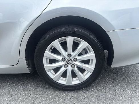 Used 2020 Toyota Camry LE FWD image 10