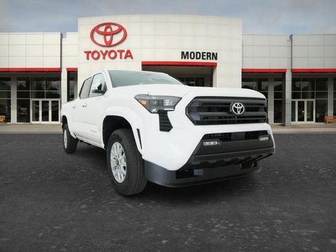 New 2026 Toyota Tacoma SR5 AWD/4WD image 15