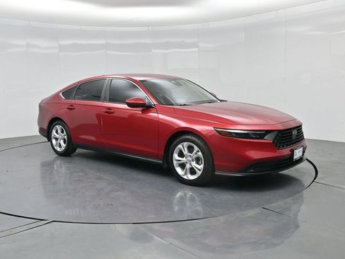 Used 2023 Honda Accord LX image 25