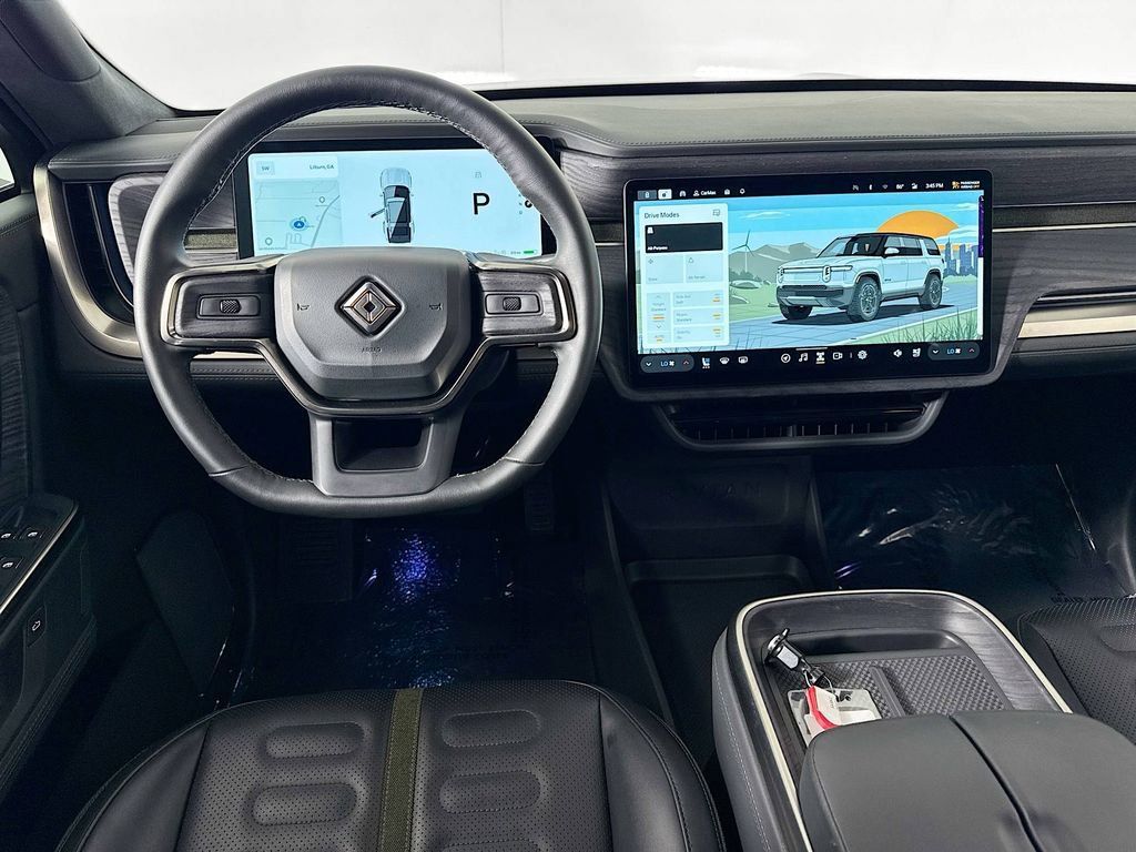 Used 2025 Rivian R1S Adventure Dual AWD/4WD image 25