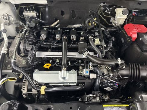 Used 2024 Nissan Kicks S image 28