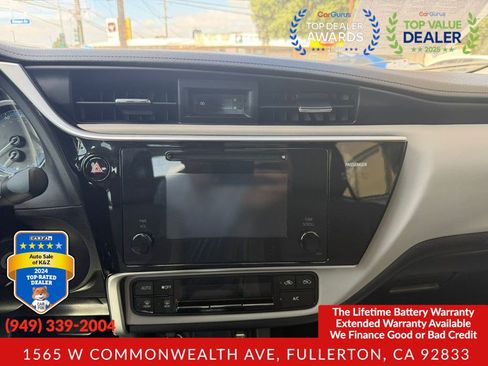 Used 2017 Toyota Corolla LE w/ Carpet Mat Package (TMS) FWD image 32