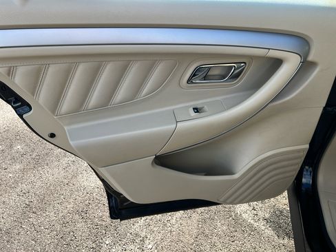 Used 2019 Ford Taurus SEL w/ Equipment Group 201A image 14