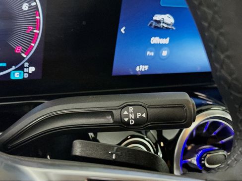 Used 2025 Mercedes-Benz GLA 250 4MATIC image 24