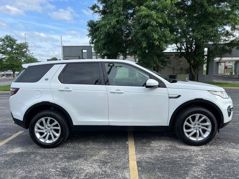 Used 2019 Land Rover Discovery Sport AWD/4WD image 7