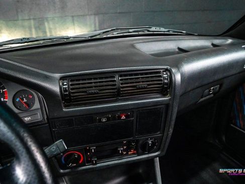 Used 1988 BMW M3 Coupe image 32