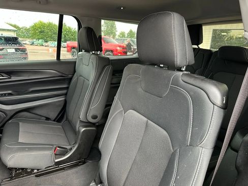 Used 2023 Jeep Grand Cherokee L Laredo w/ Luxury Tech Group I AWD/4WD image 23