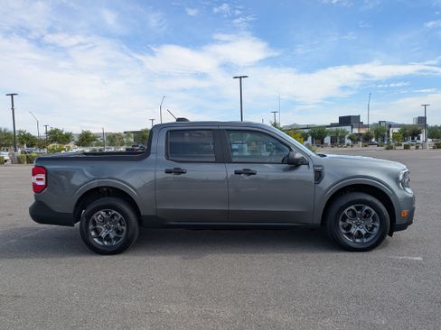 Used 2025 Ford Maverick XLT FWD image 6