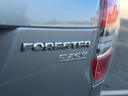 Used 2016 Subaru Forester 2.5i Limited image 43