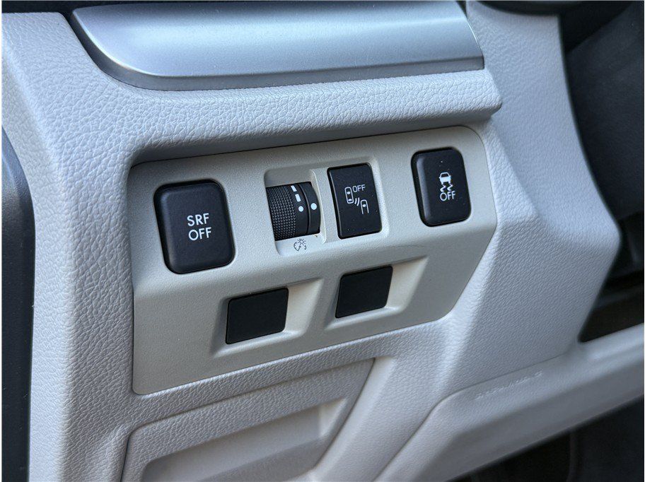 Used 2018 Subaru Forester 2.5i Premium AWD/4WD image 19