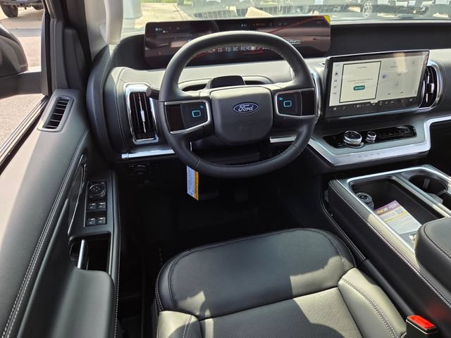 New 2026 Ford Expedition Platinum w/ Driver's Package AWD/4WD image 36