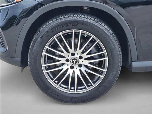 Certified 2026 Mercedes-Benz GLC 300 image 24