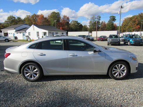 Used 2020 Chevrolet Malibu LT image 6