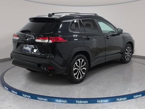 Certified 2024 Toyota Corolla Cross AWD Hybrid w/ Moonroof Package image 5