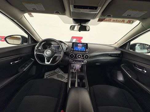 Used 2023 Nissan Sentra SR w/ Midnight Edition Package FWD image 35