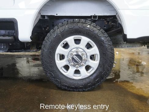 Used 2023 Ford F250 XLT image 5