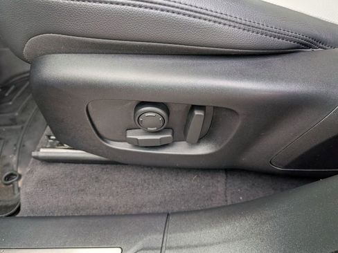 Used 2025 Land Rover Range Rover Velar S image 22