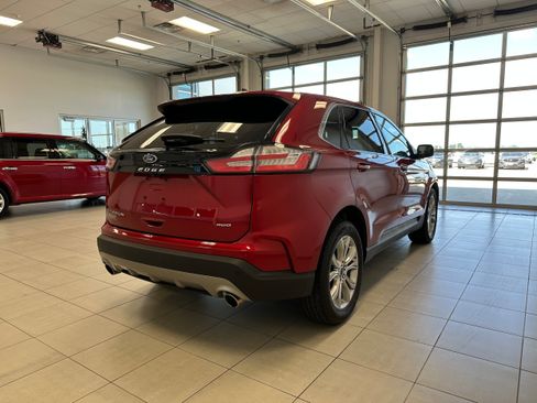 Used 2024 Ford Edge Titanium w/ Equipment Group 301A AWD/4WD image 5