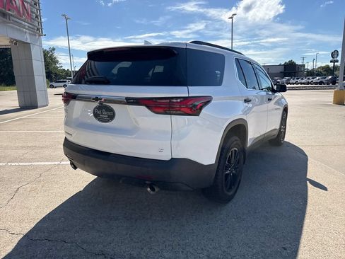 Used 2023 Chevrolet Traverse LT FWD image 21