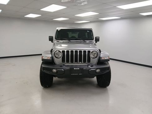 Used 2020 Jeep Wrangler Unlimited Sahara image 3