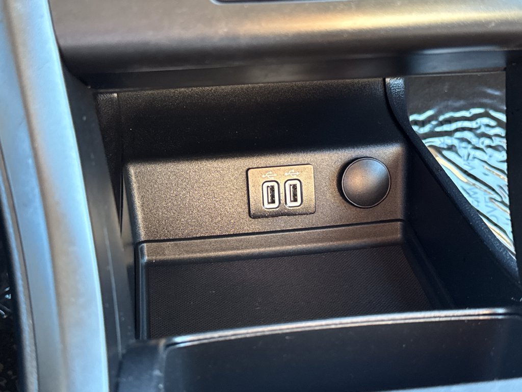 Used 2019 Ford Fusion SE w/ Equipment Group 151A FWD image 25